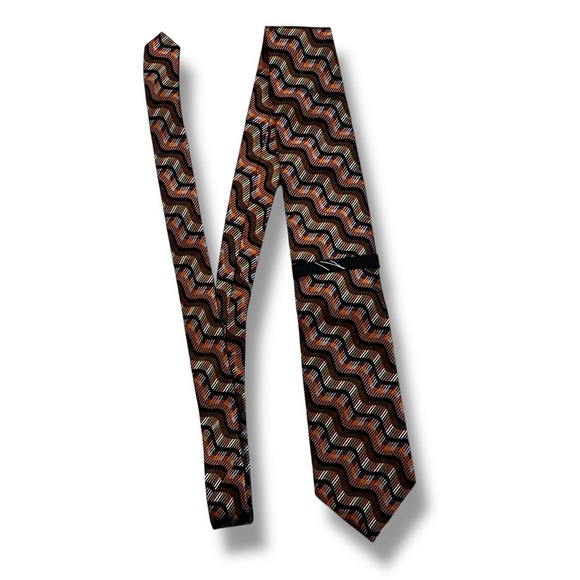 NEW Jhane Barnes Frequency Neck Tie 100% Silk Geometric Wavy Lines Colorful USA - Picture 5 of 8